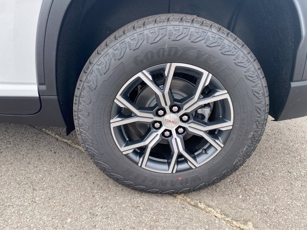 2027 GMC Acadia AT4