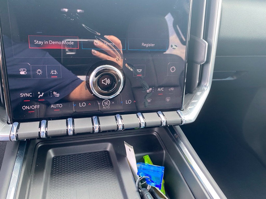 2027 GMC Acadia Elevation