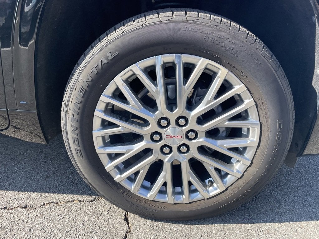 2024 GMC Acadia Denali