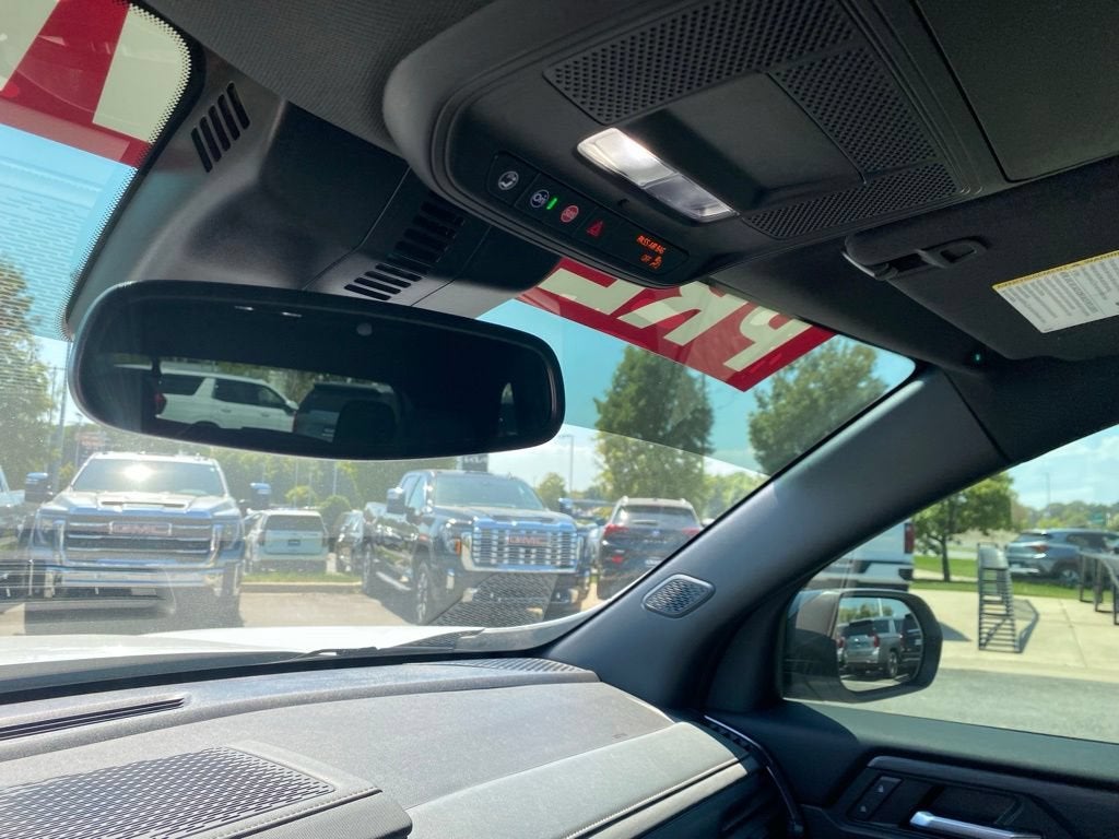 2025 GMC Acadia AT4