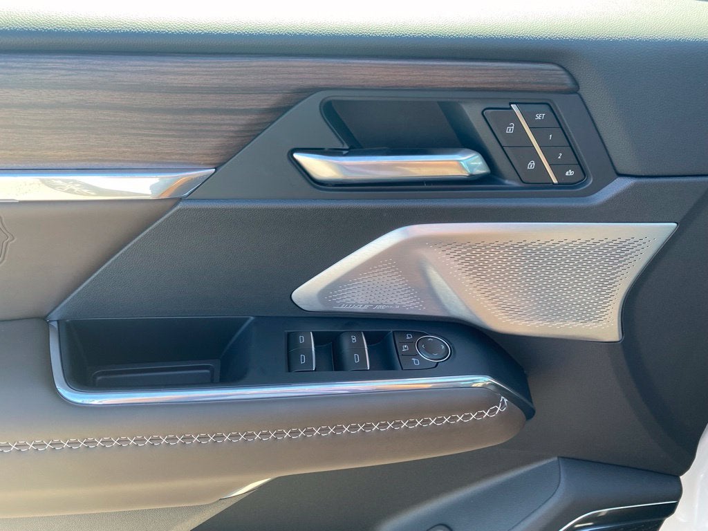 2027 GMC Acadia Denali Ultimate