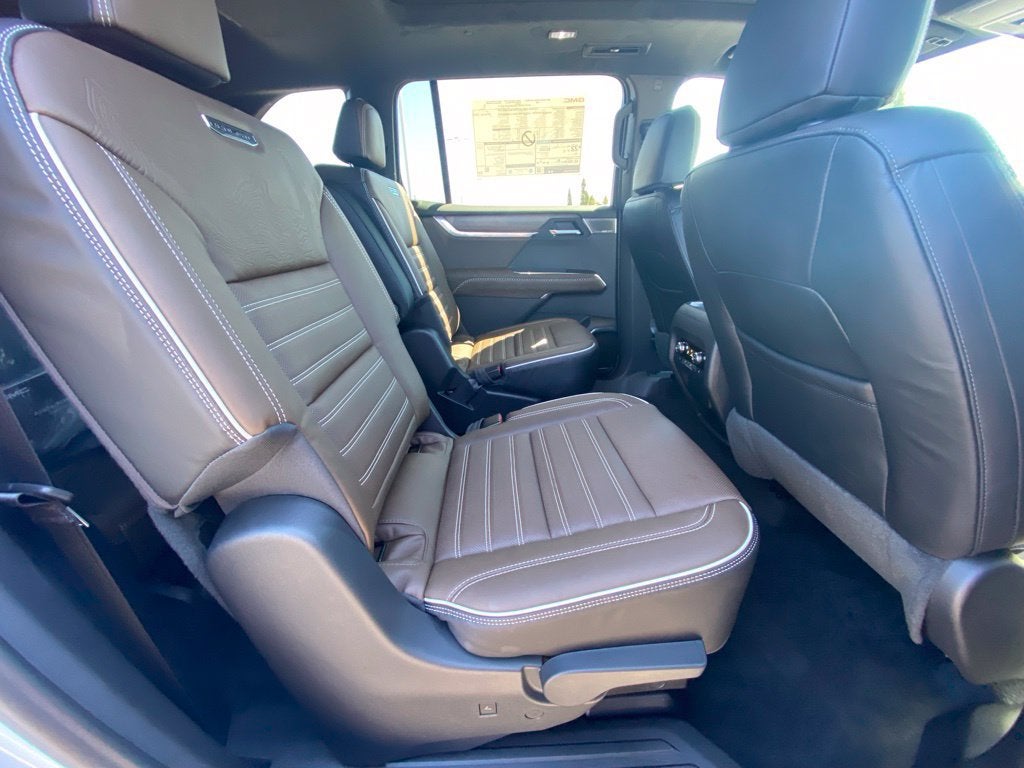 2027 GMC Acadia Denali Ultimate