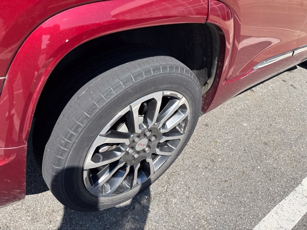 2020 GMC Acadia Denali