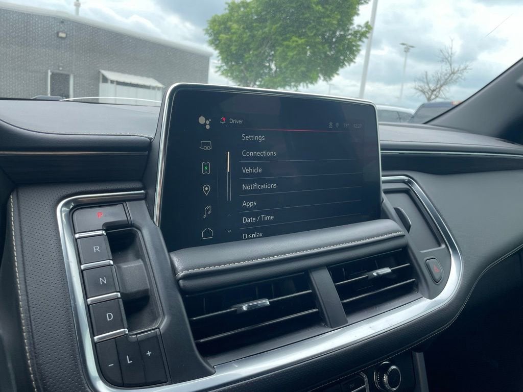 2023 GMC Yukon SLT