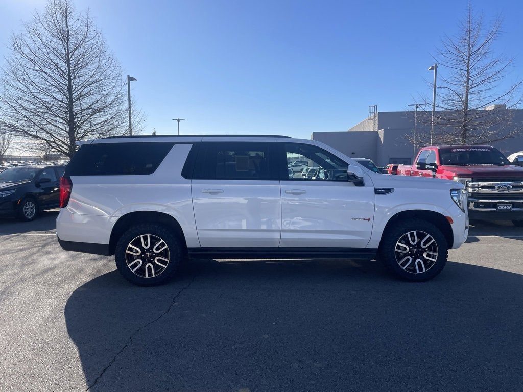 2024 GMC Yukon XL AT4