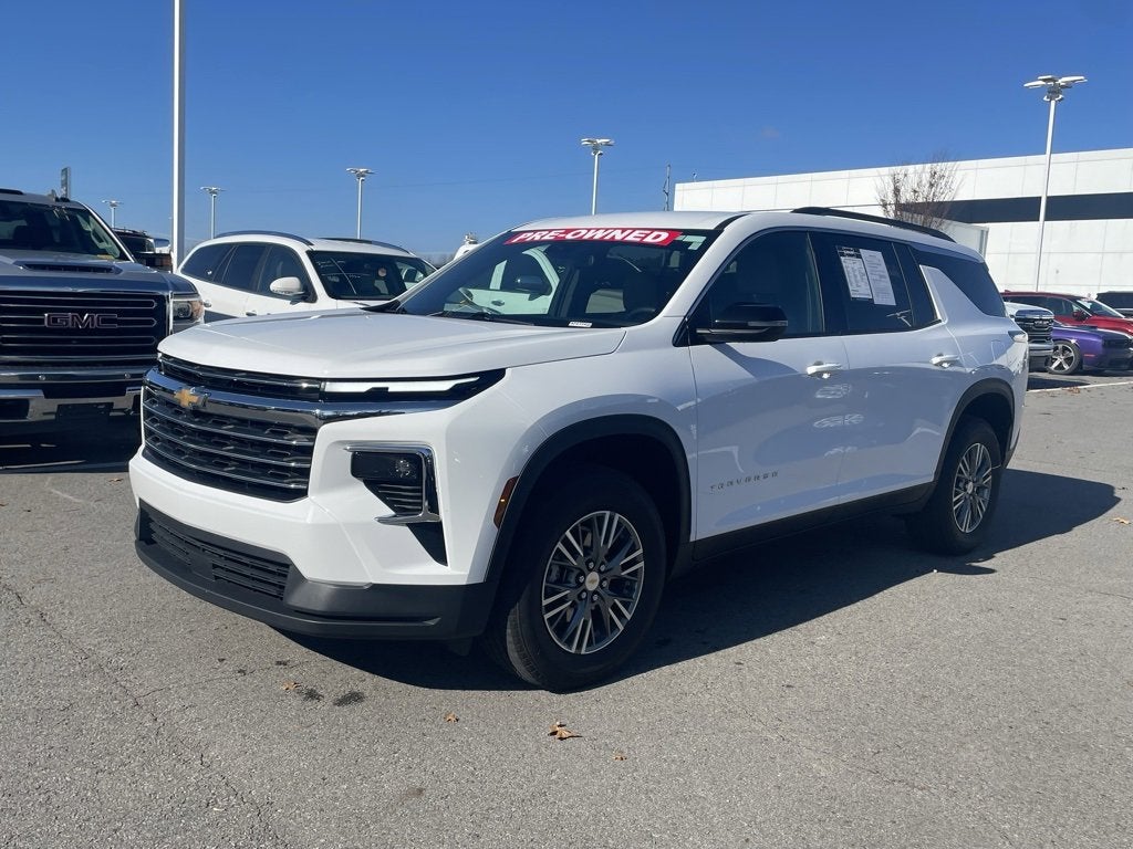 2025 Chevrolet Traverse LT