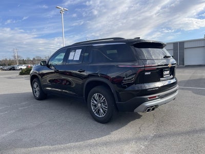 2025 Chevrolet Traverse LT