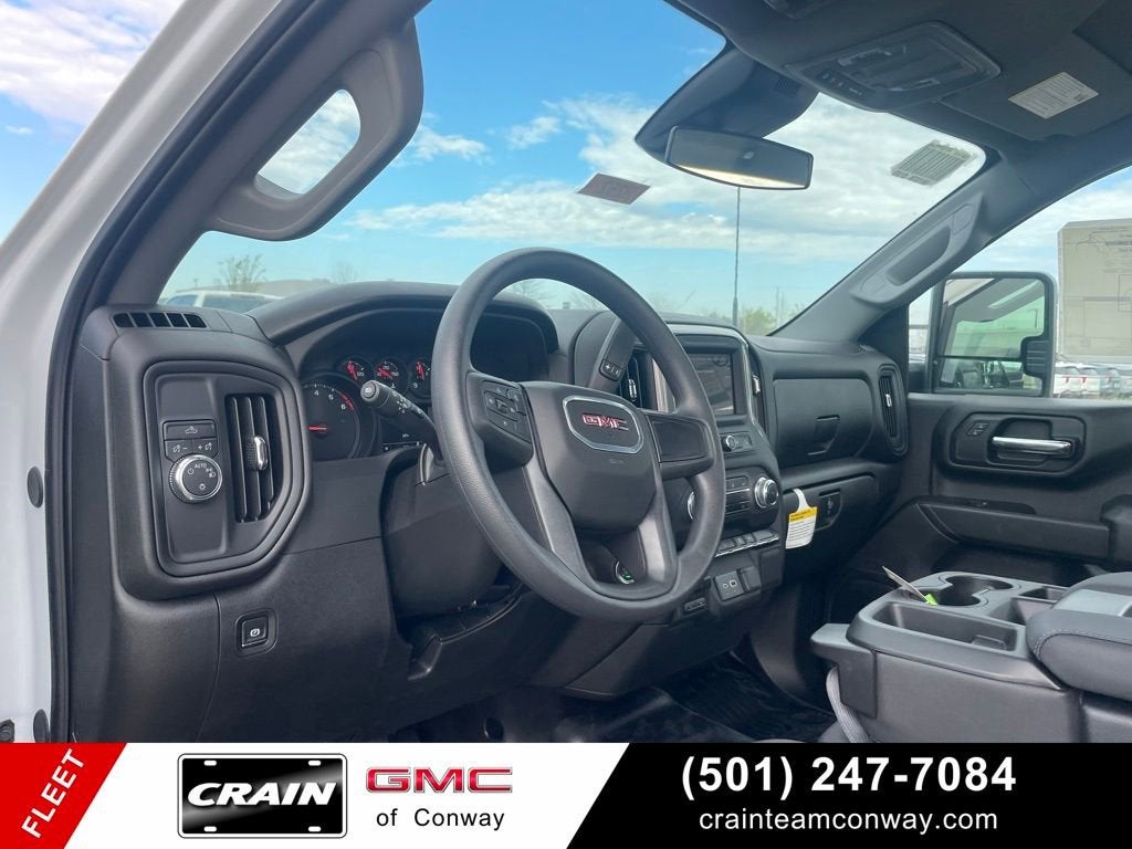 2025 GMC Sierra 2500 HD Pro