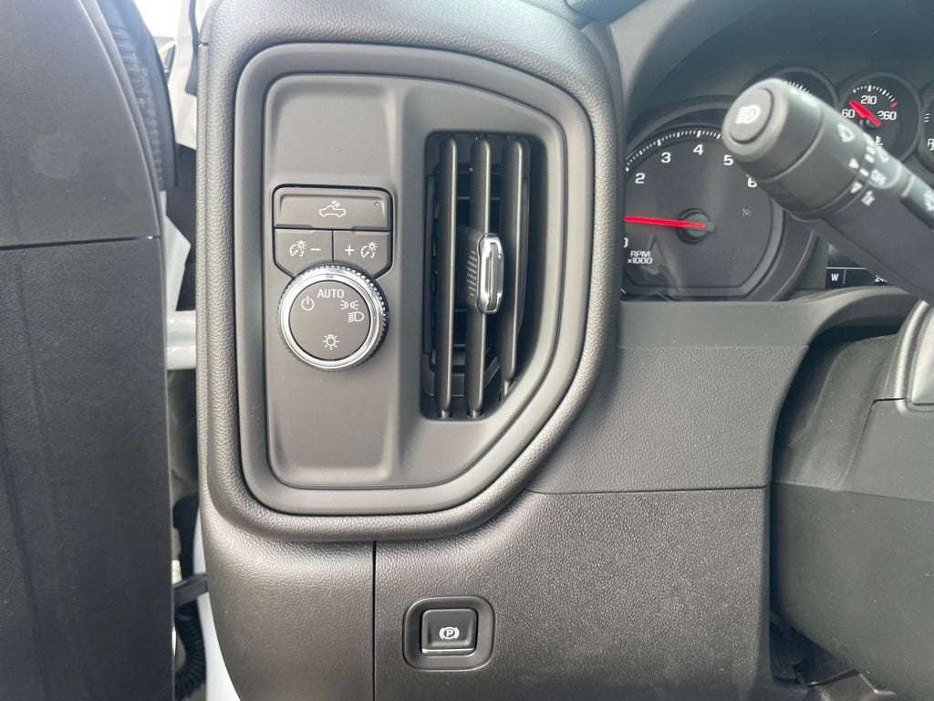 2025 GMC Sierra 2500 HD Pro