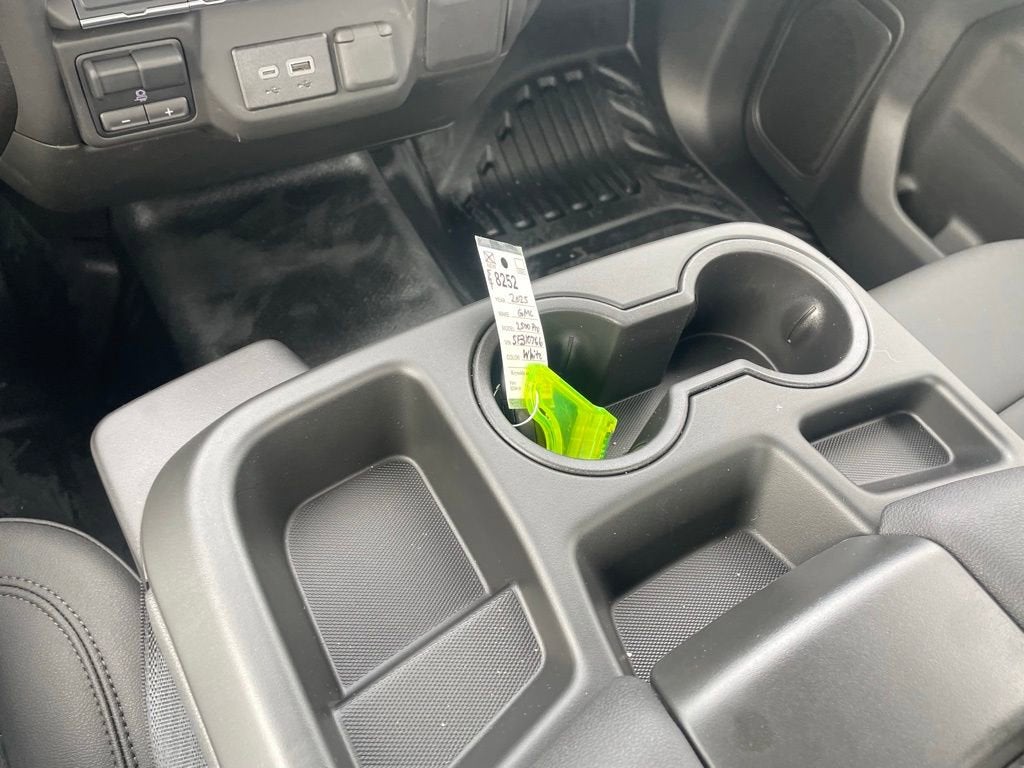 2025 GMC Sierra 2500 HD Pro