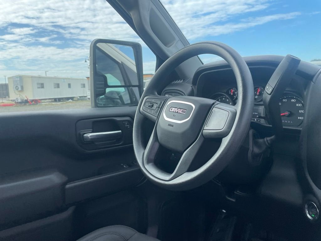 2025 GMC Sierra 2500 HD Pro