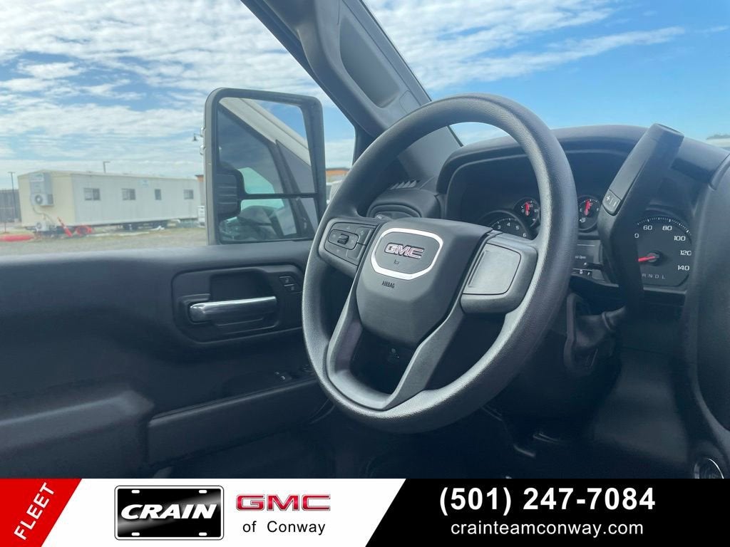 2025 GMC Sierra 2500 HD Pro