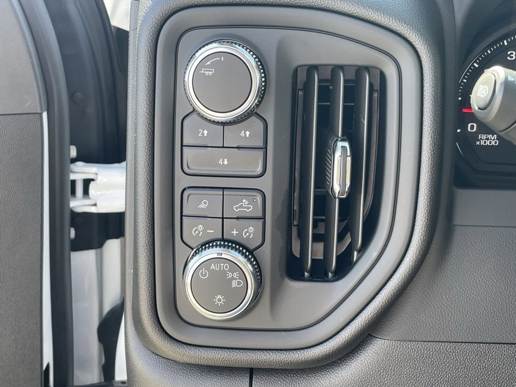 2025 GMC Sierra 2500 HD Pro