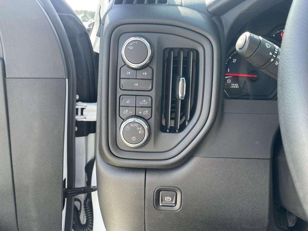 2025 GMC Sierra 2500 HD Pro