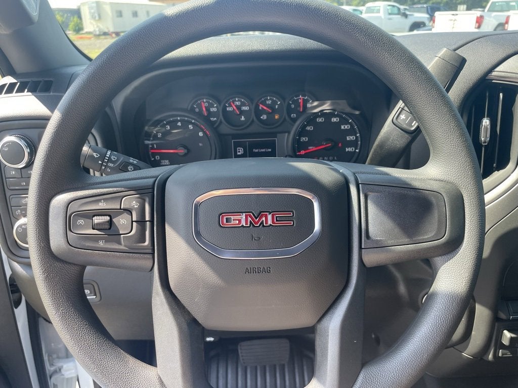 2025 GMC Sierra 2500 HD Pro