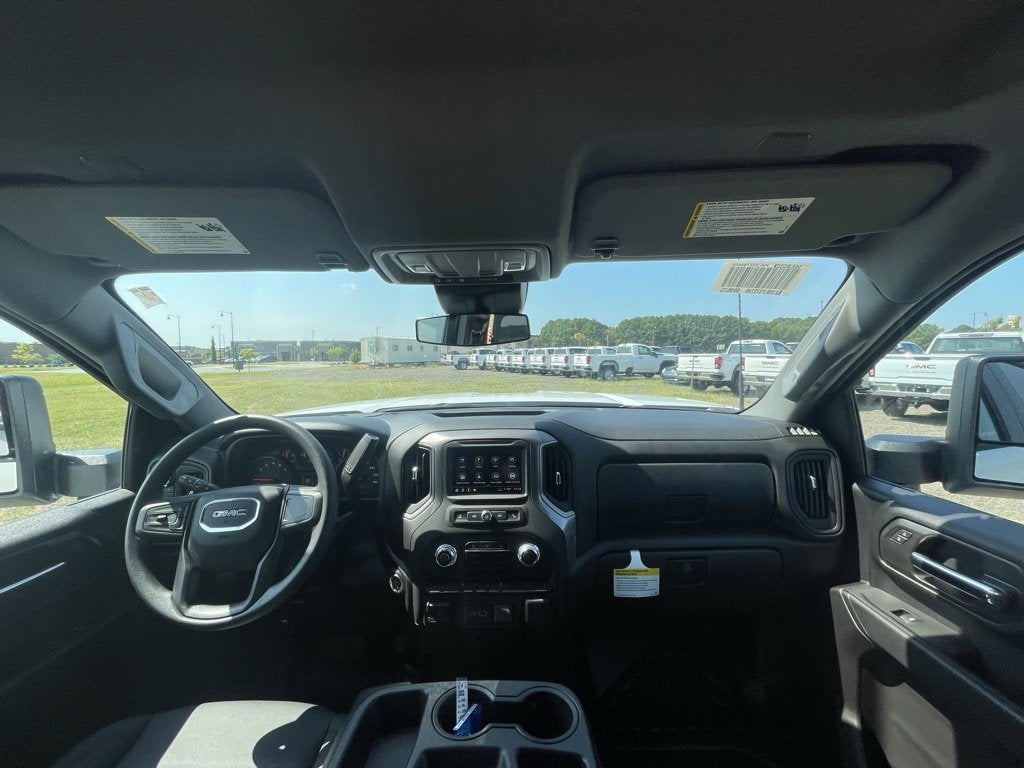 2025 GMC Sierra 2500 HD Pro