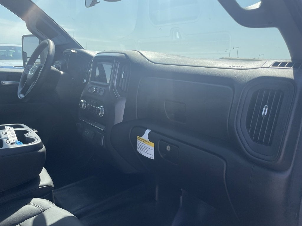 2025 GMC Sierra 2500 HD Pro