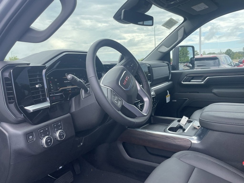 2025 GMC Sierra 2500 HD SLT