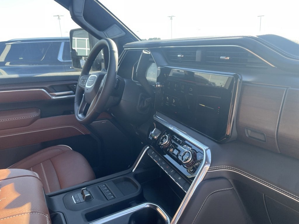 2026 GMC Sierra 3500 HD Denali Ultimate DRW