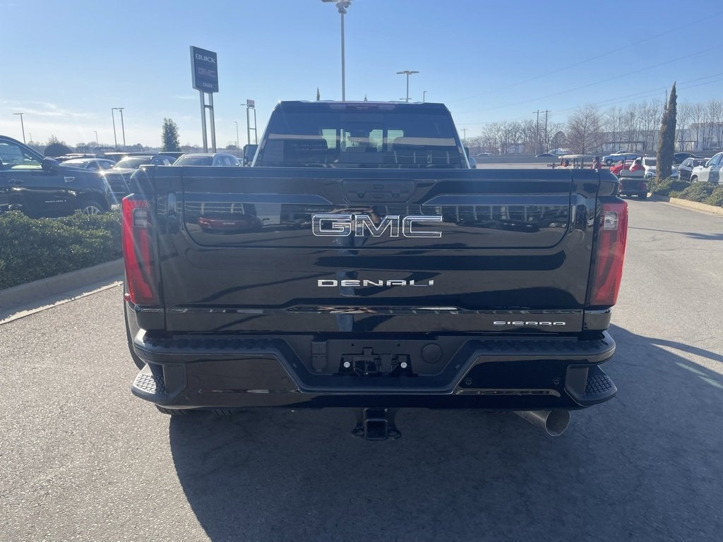 2026 GMC Sierra 3500 HD Denali Ultimate DRW
