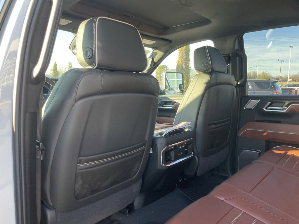 2026 GMC Sierra 3500 HD Denali Ultimate DRW