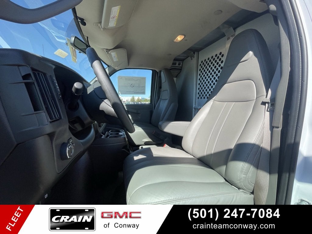 2025 GMC Savana Cargo 2500 Work Van