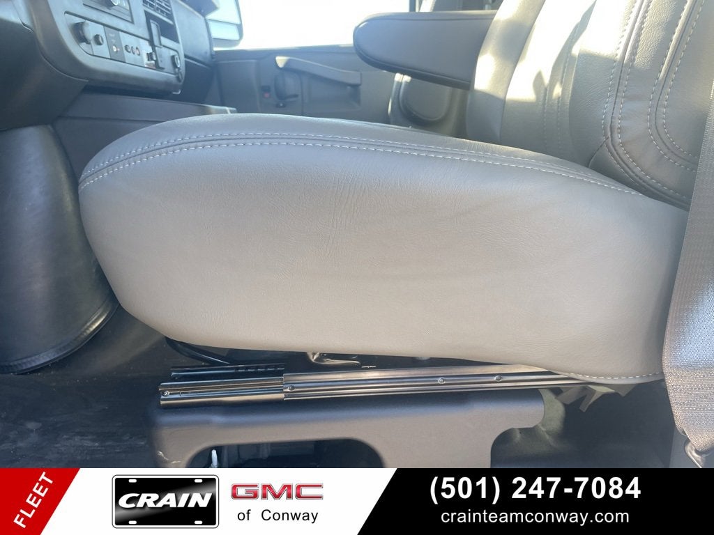 2025 GMC Savana Cargo 2500 Work Van