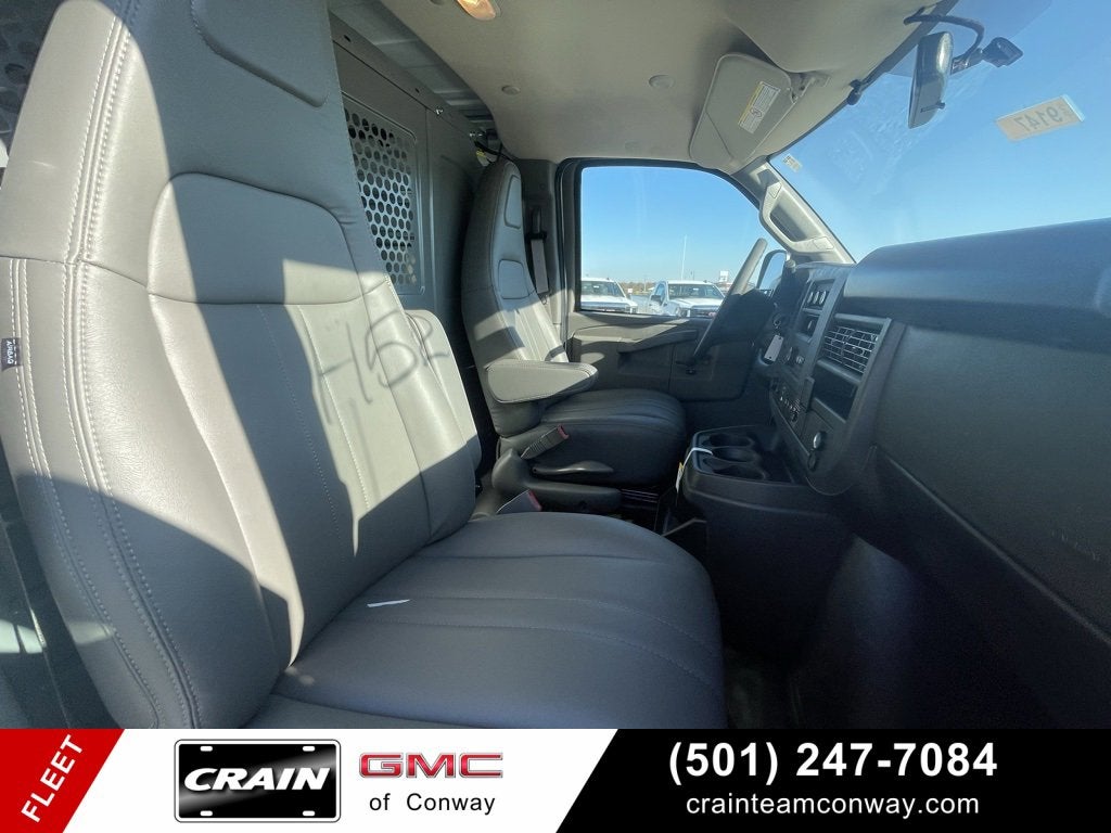 2025 GMC Savana Cargo 2500 Work Van