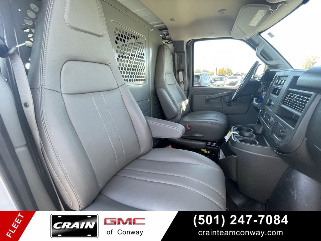 2025 GMC Savana Cargo 2500 Work Van