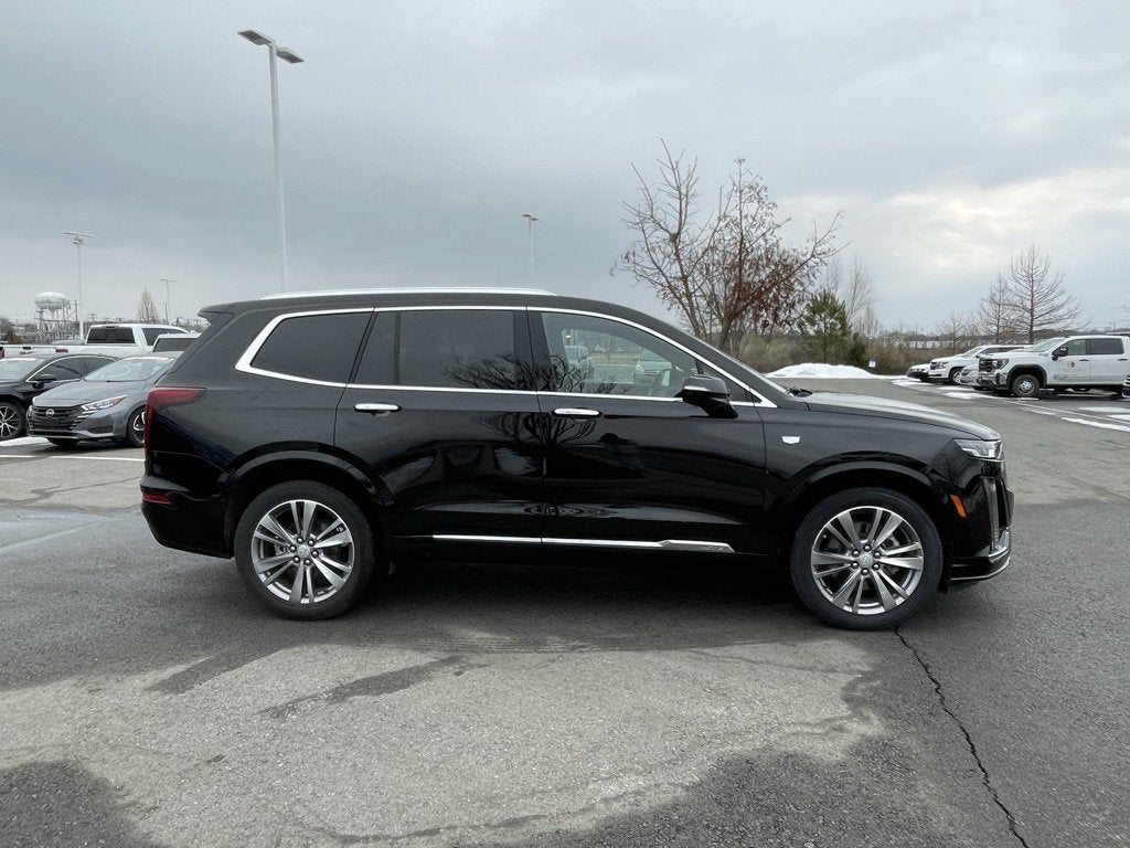 2025 Cadillac XT6 Premium Luxury