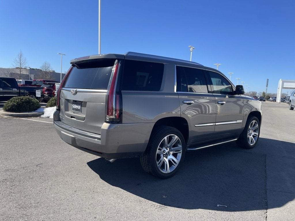 2019 Cadillac Escalade Luxury