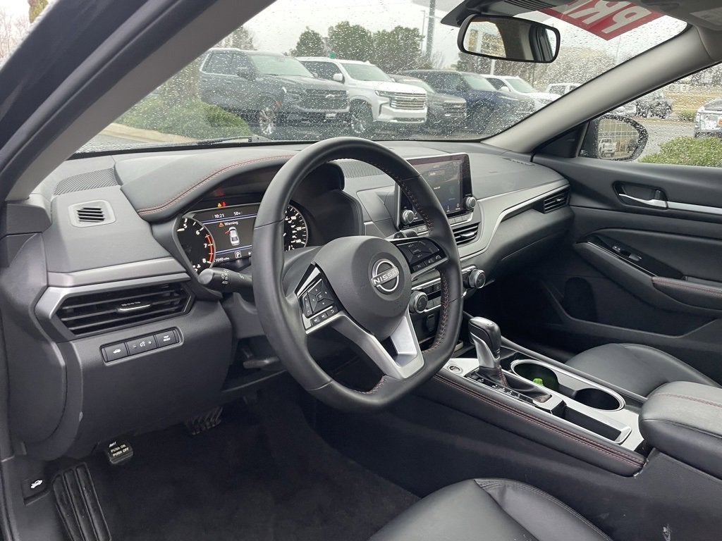 2025 Nissan Altima SR
