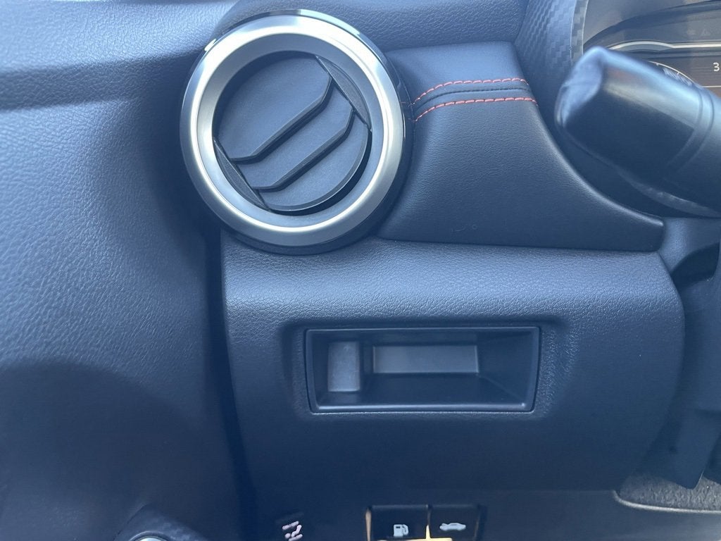 2023 Nissan Versa SR