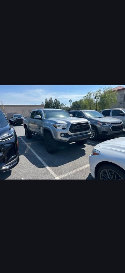 2022 Toyota Tacoma 4WD SR