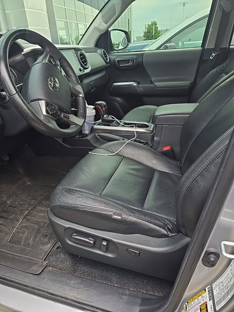 2022 Toyota Tacoma 4WD SR