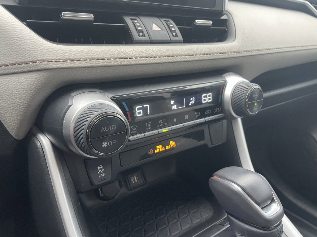 2023 Toyota RAV4 Hybrid XLE Premium