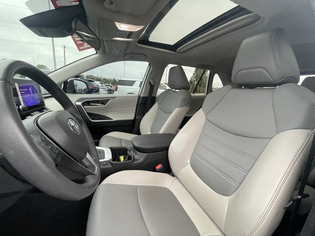 2023 Toyota RAV4 Hybrid XLE Premium