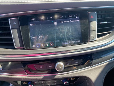 2022 Buick Enclave Essence