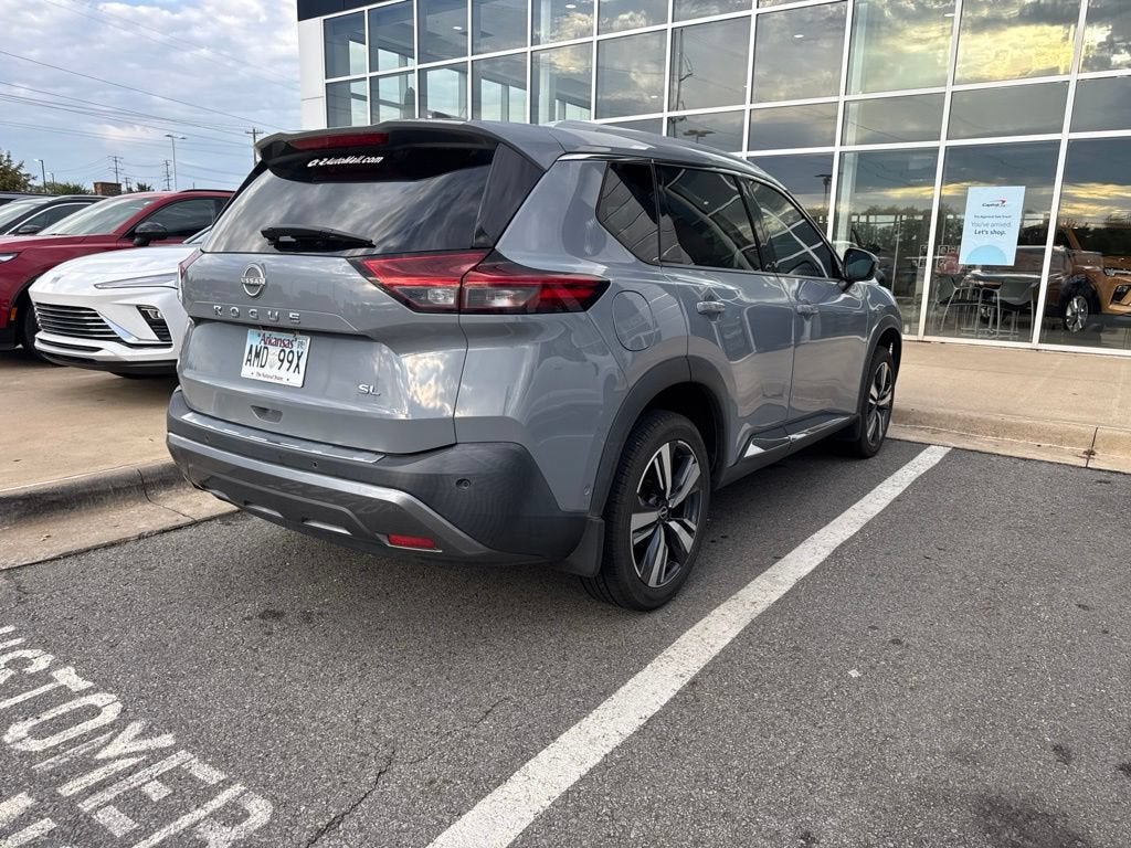 2022 Nissan Rogue SL
