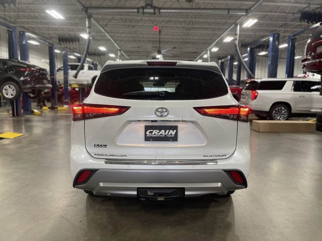 2022 Toyota Highlander Platinum