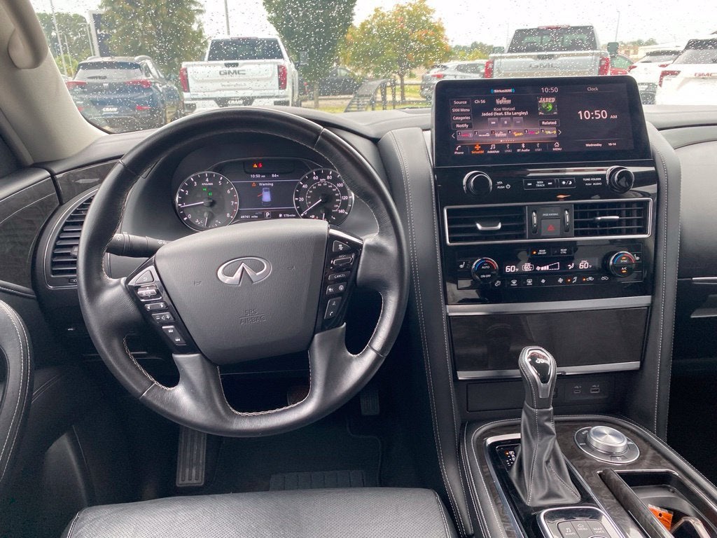 2024 INFINITI QX80 LUXE