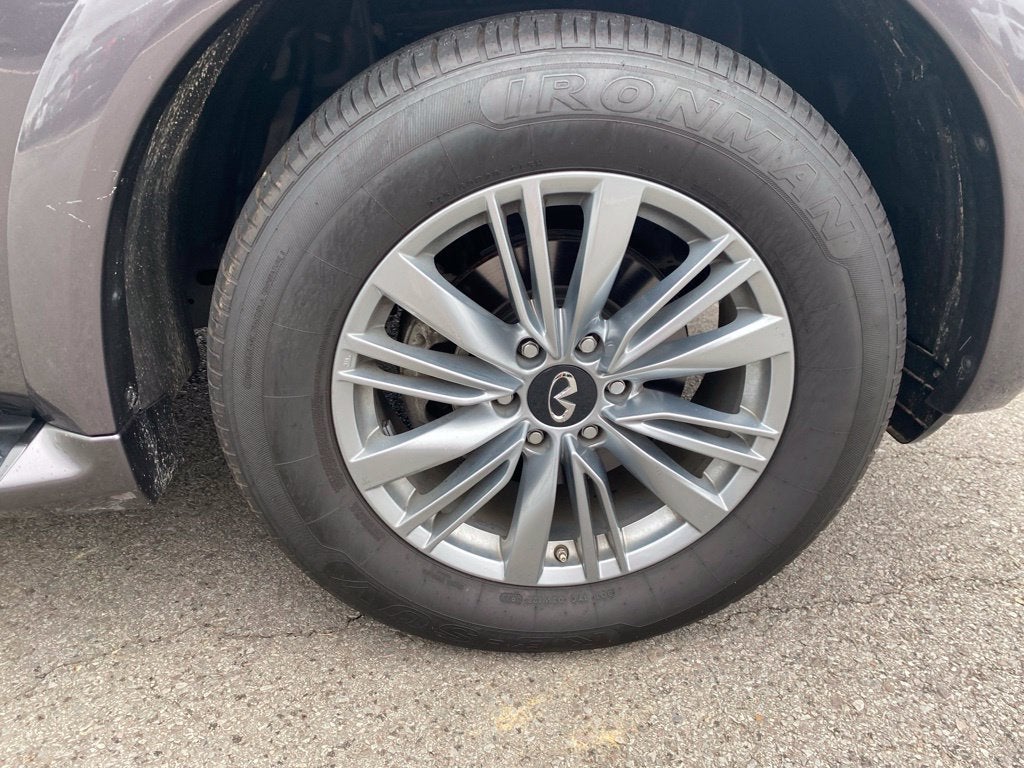 2024 INFINITI QX80 LUXE