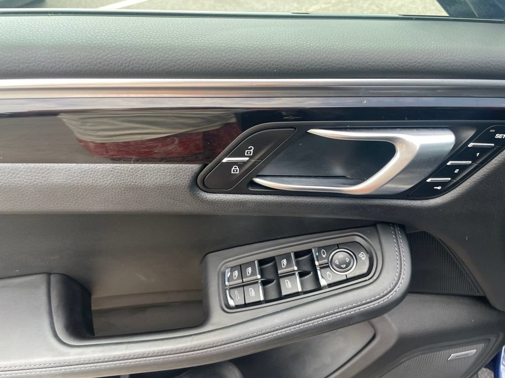 2022 Porsche Macan S