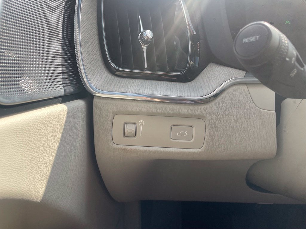 2022 Volvo XC60 Inscription