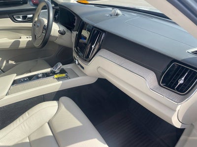 2022 Volvo XC60 Inscription