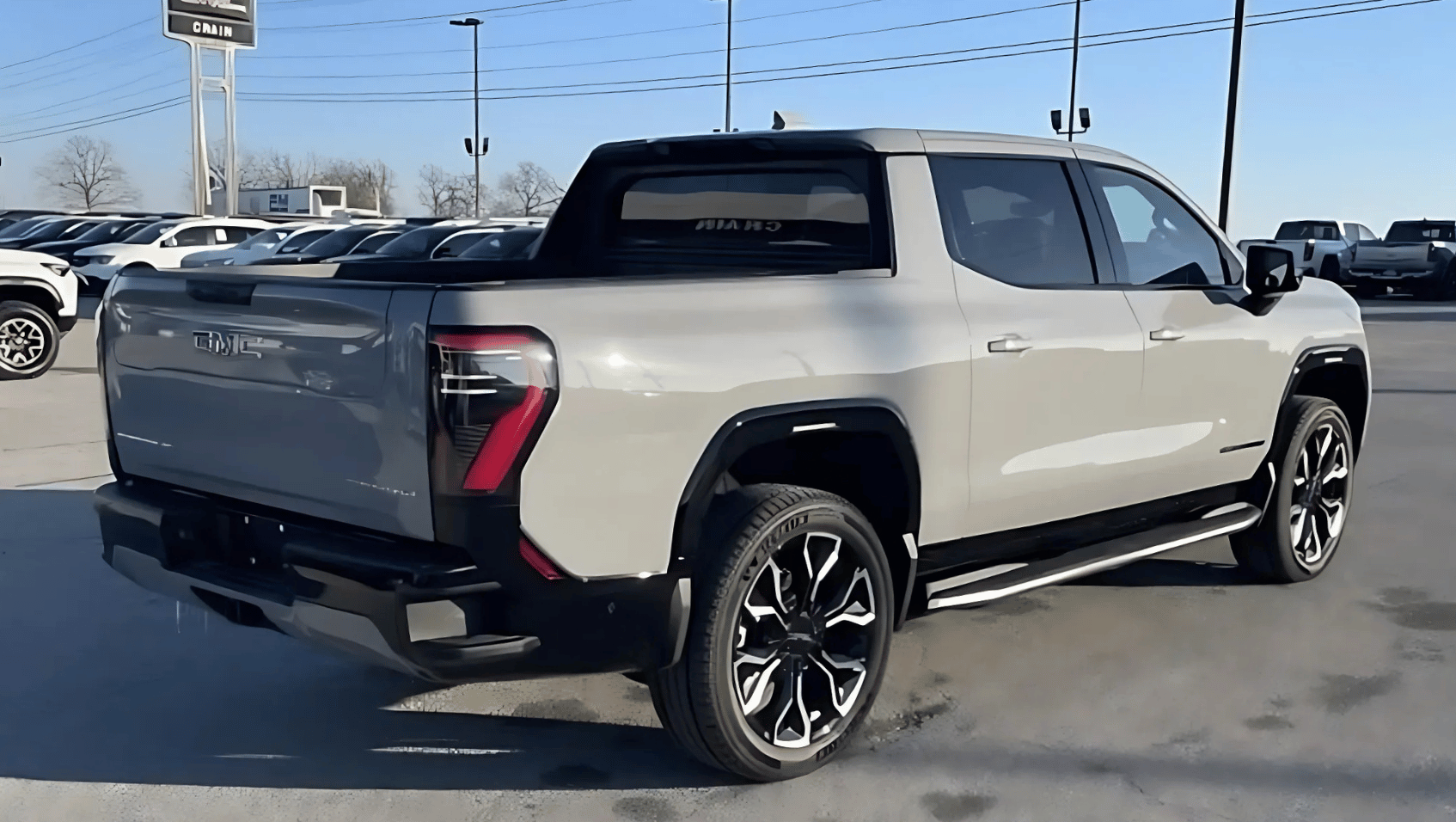 Side View of the 2025 GMC Sierra EV Denali