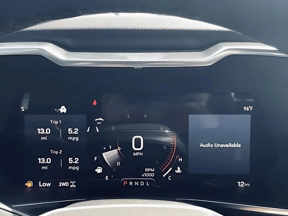 GMC Canyon tech features