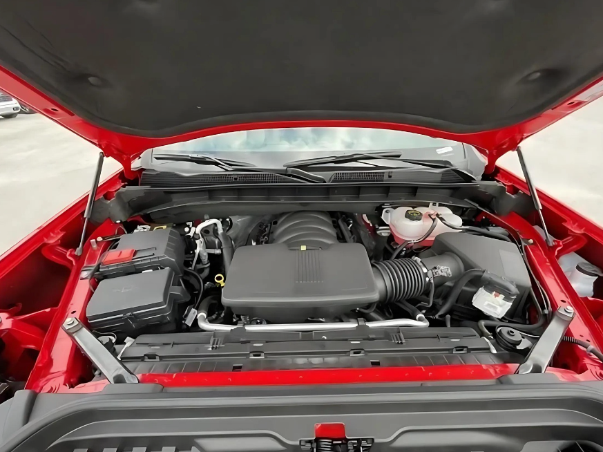 GMC Sierra Engine